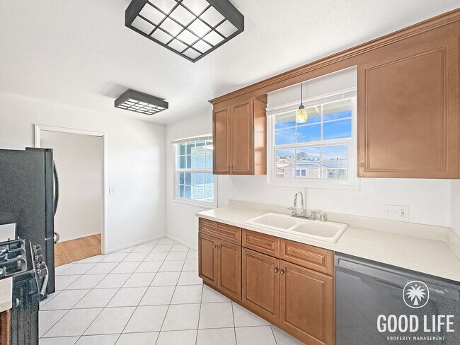 Building Photo - Charming 2BD/2BA National City Home with Fresh Updates, Backyard & Attached Garage