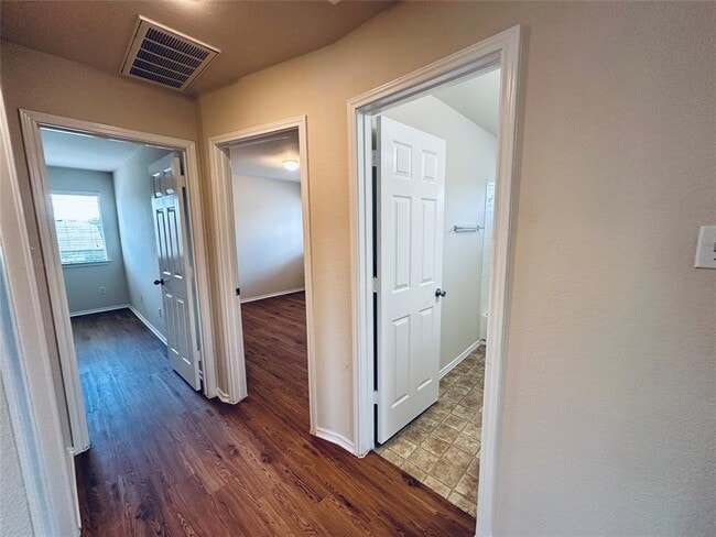 Building Photo - 408 Yucca House Dr