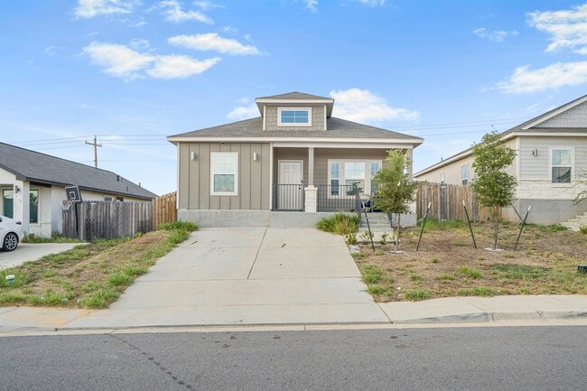 Primary Photo - 1616 Tesis Drive