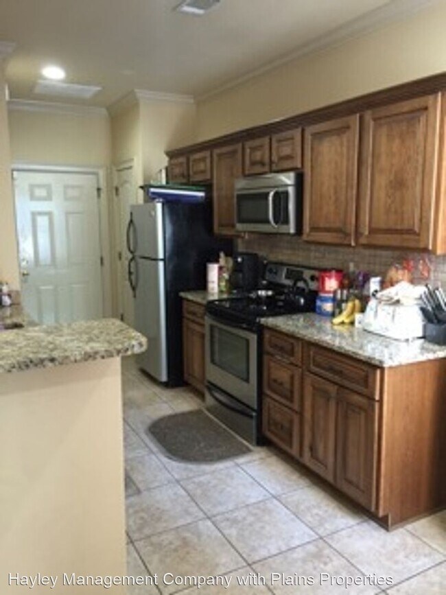 Building Photo - 3 br, 3.5 bath House - 1082 Runningvine Lane