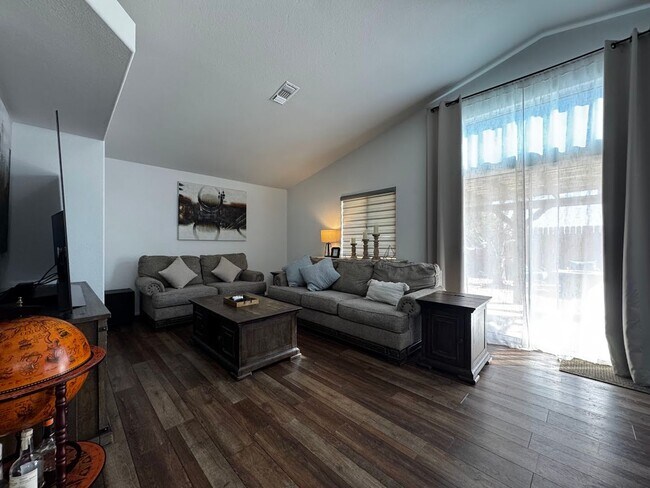 Building Photo - 3700 Mt Lassen Ave