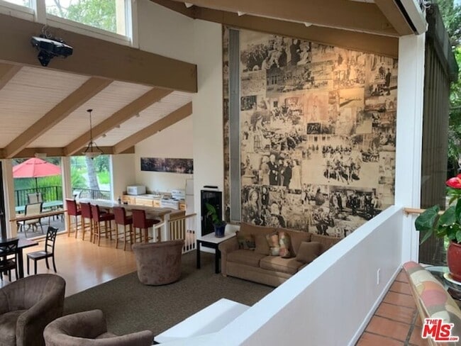 Building Photo - 1115 Raintree Cir