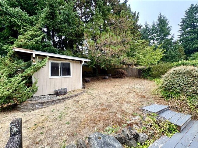 Building Photo - Spacious 3-Bedroom Home with Large Deck