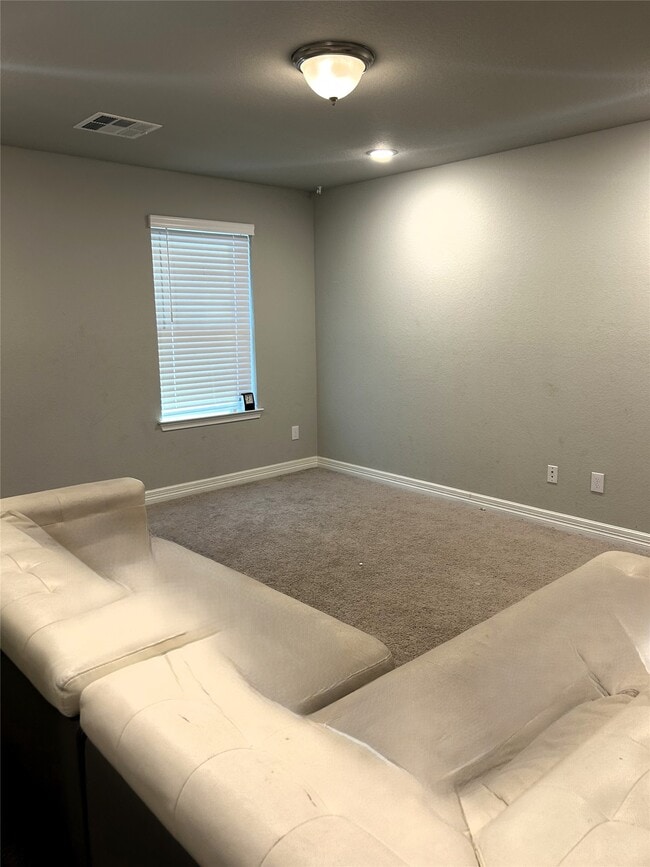 Building Photo - 119 Buttonwood Ct