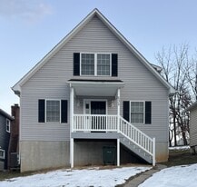 Building Photo - 635 D St