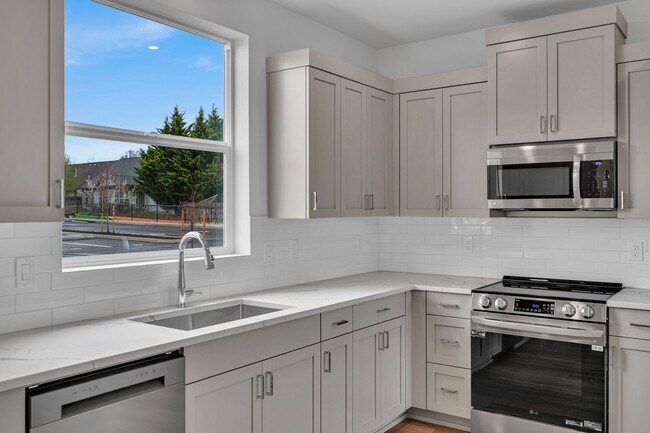 Building Photo - Move In Special- Up to 3 Month's Free- New...