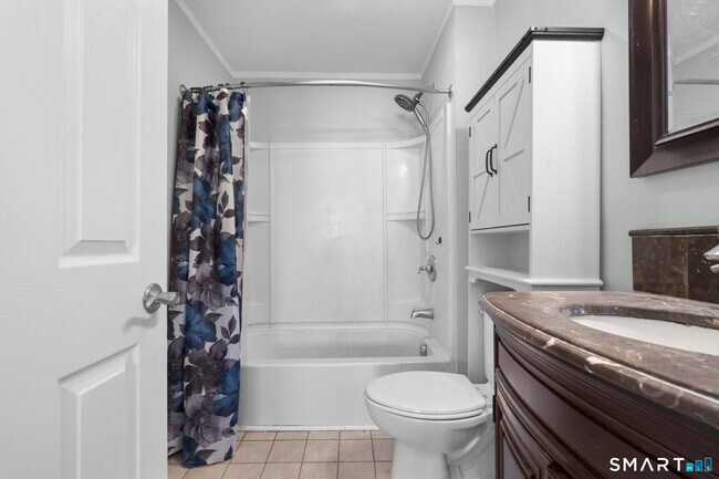 Building Photo - 712 Madison Ave