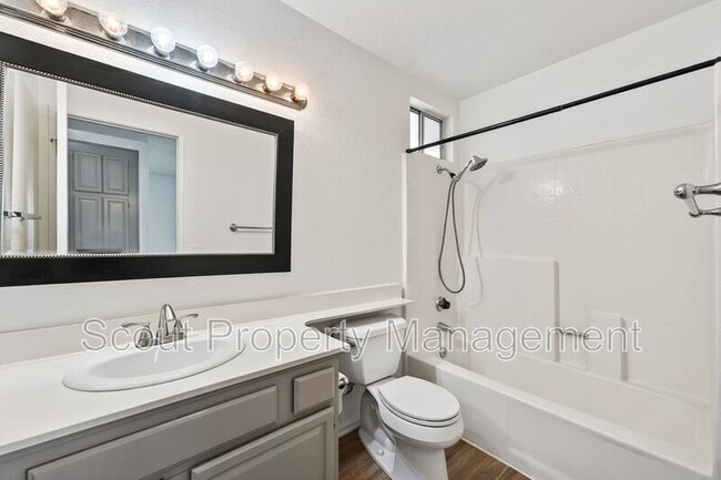 Building Photo - 27099 Rainbow Creek Dr