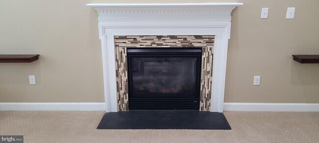 Building Photo - 4506 Nightingale Ct