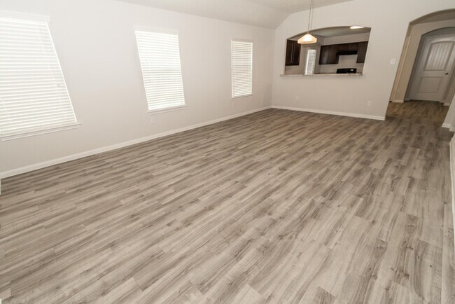 Building Photo - 5514 Rocky Trail Dr