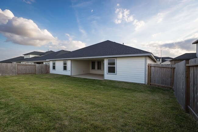 Building Photo - 31514 Avebury Lake Ln