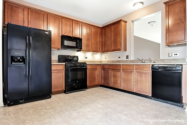 Building Photo - 2067 Concord Dr