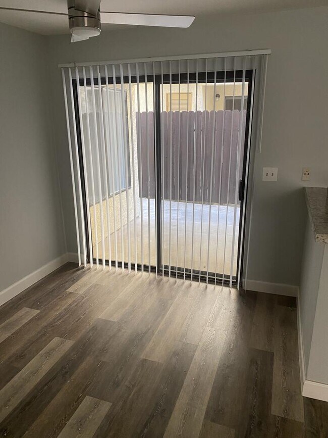 Building Photo - Claudina Apartments