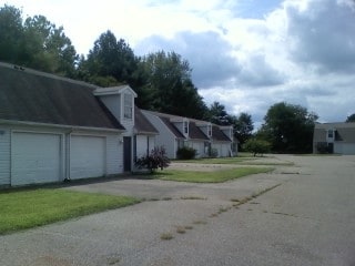 Building Photo - Kemshirer Apartments