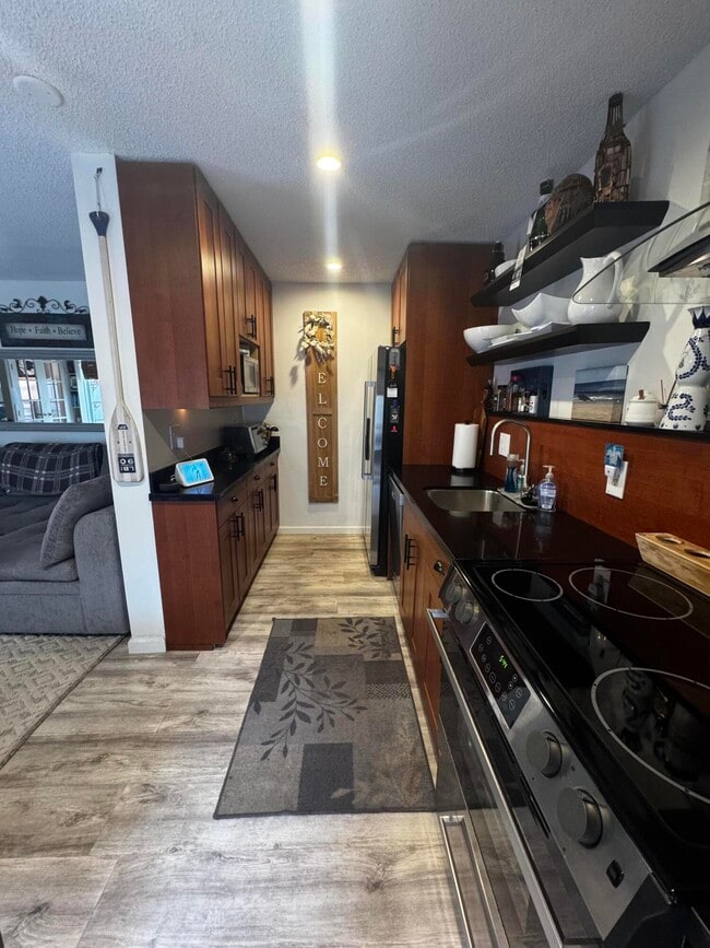 Building Photo - 1605 S US Hwy 1