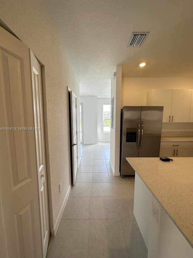 Building Photo - 26460 SW 148th Ct