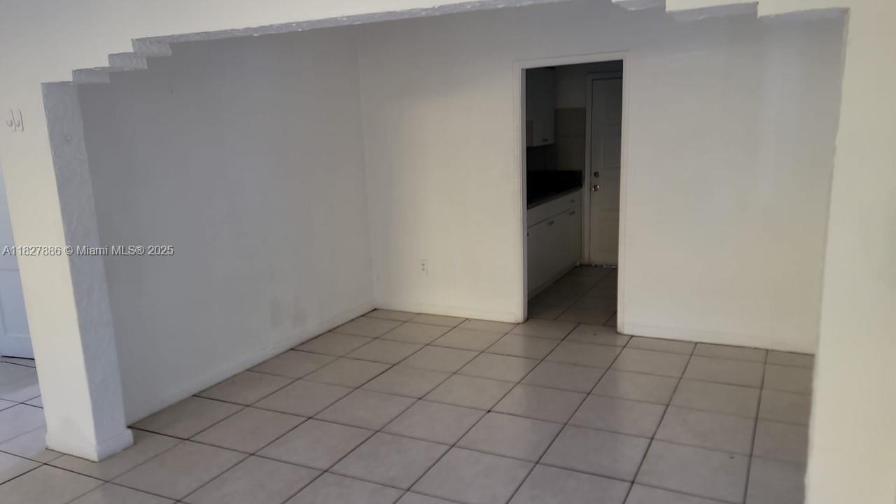Building Photo - 1042 NW 49th St