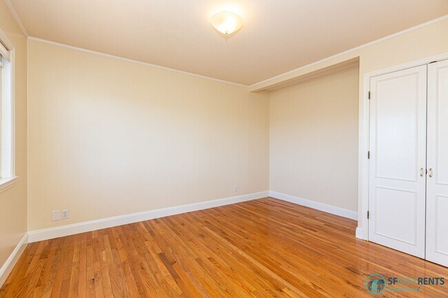 Building Photo - 1064 Carolina St