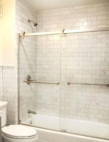 Building Photo - 38 E 73rd St