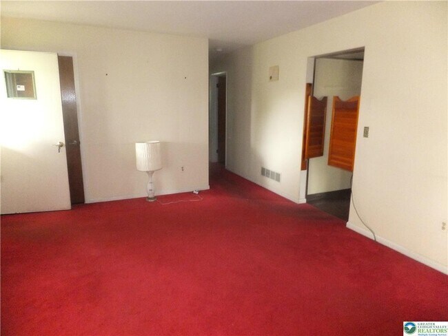 Building Photo - 3021 Rosewood Ct