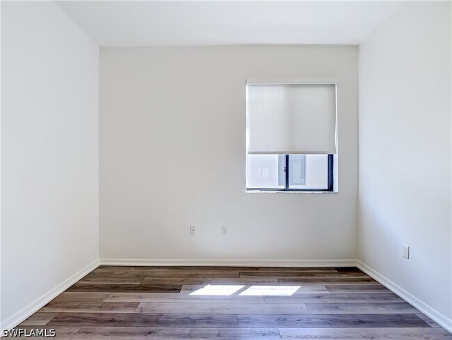 Building Photo - 5045 Arancia Ln