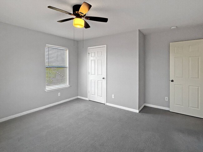 Building Photo - Converse Living at Its Best – Large 5-Bedr...