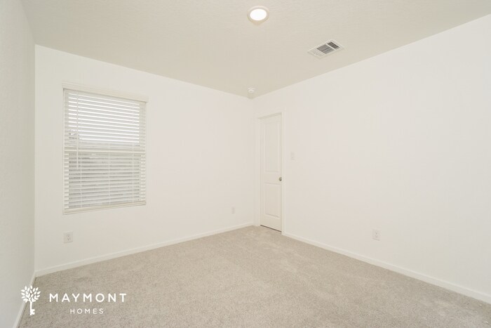 Building Photo - 14903 Warwick Shire