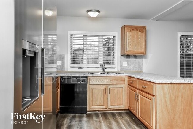 Building Photo - 12431 Betsy Ross Ln