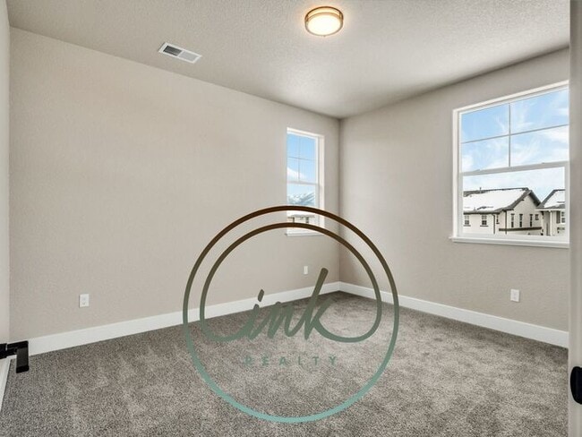 Building Photo - Brand New Townhouses in Gardnerville