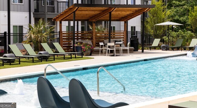 Building Photo - 6000 Ava Ave