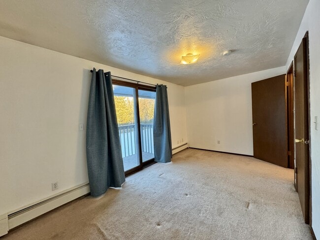 Building Photo - 3264 Mendenhall Loop Rd