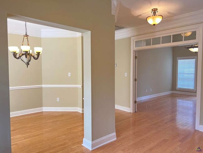 Building Photo - 104 Prestige Dr