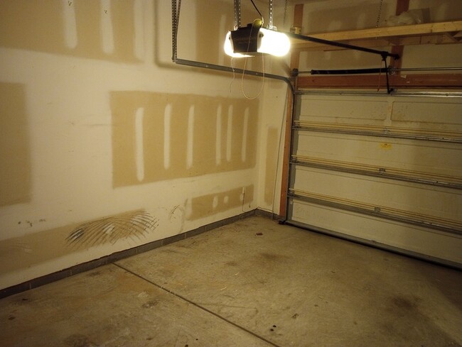 Building Photo - 8324 Tassel Ct