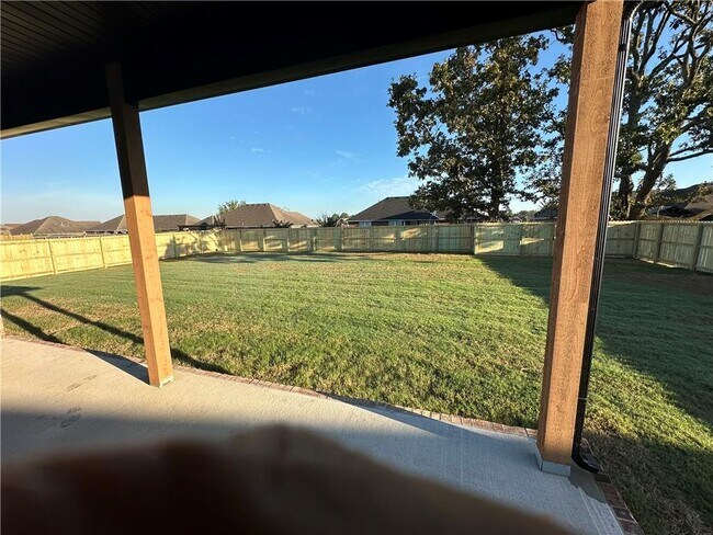 Building Photo - 7001 E Sugarloaf St