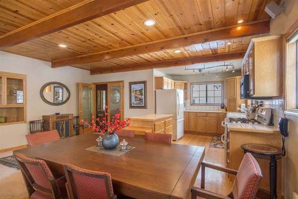 Building Photo - 13765 Mogul Way