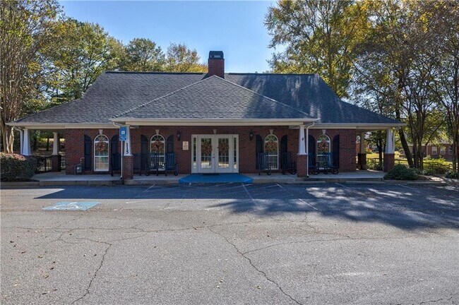 Building Photo - 931 Park Pl St