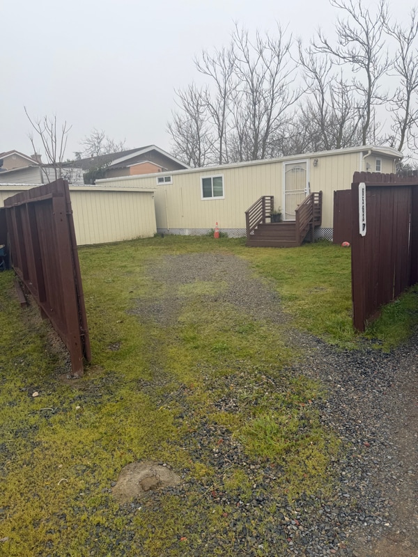 Building Photo - 6563 Brentwood Blvd