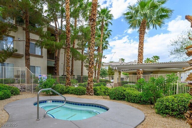 Building Photo - 7115 S Durango Dr