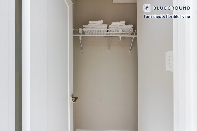 Building Photo - 1515 Richmond Hwy