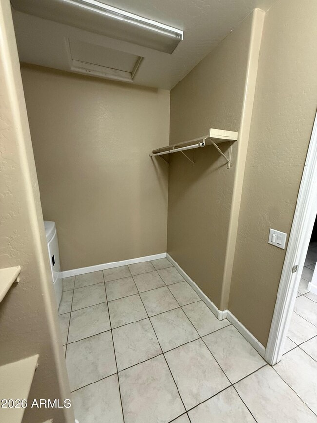 Building Photo - 41326 W Jenna Ln