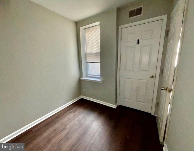 Primary Photo - 5258 Hazel Ave