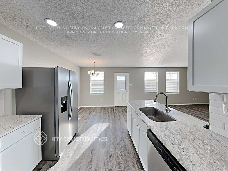 Building Photo - 1451 Queen Annes Dr