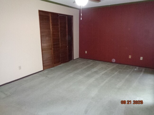 Building Photo - Rare One-Story Condo in College Terrace