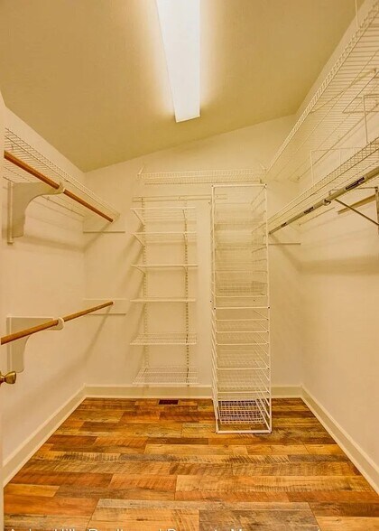 Building Photo - 1708 Quinlan Creek Dr