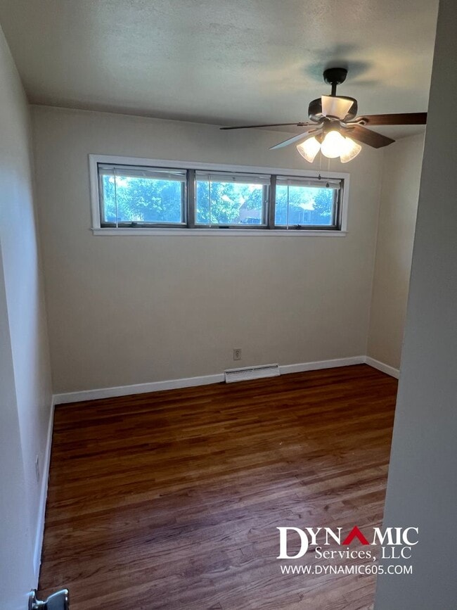 Building Photo - Updated 4 Bedroom, 2 Bathroom House By Augustana University