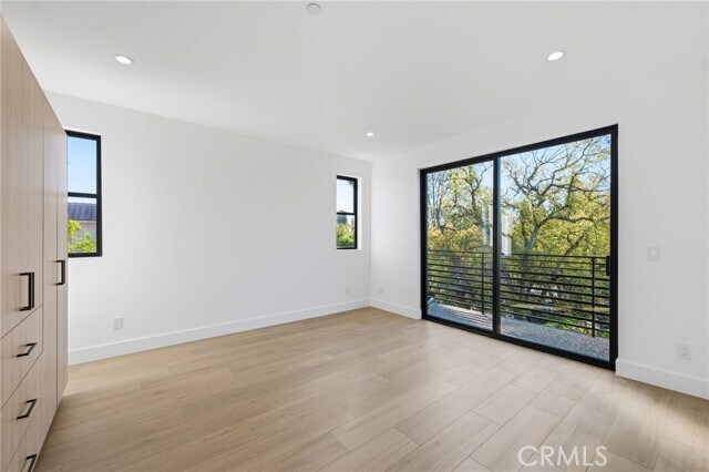 Building Photo - 13602 Burbank Blvd