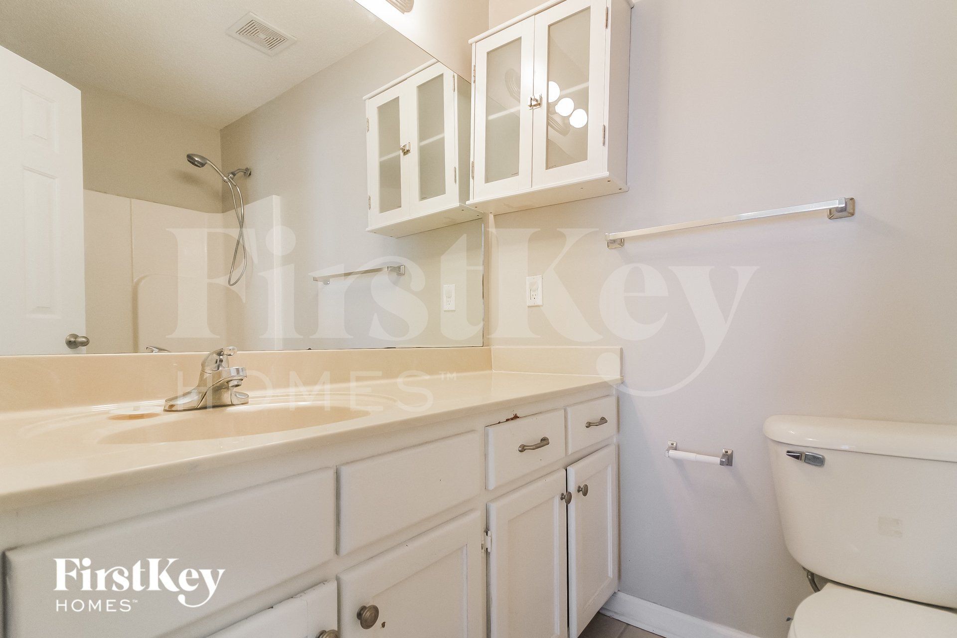 Building Photo - 4596 Fontaine Pl