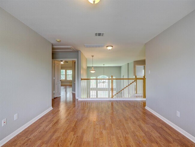 Building Photo - 1554 Homewood Cir