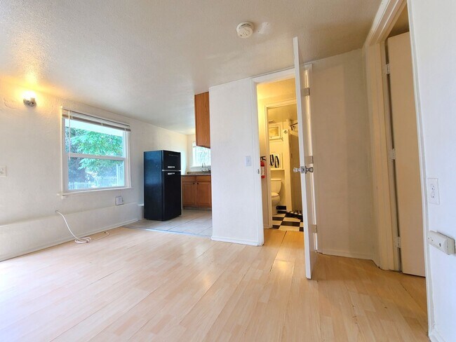 Building Photo - 11234 San Lucas Dr