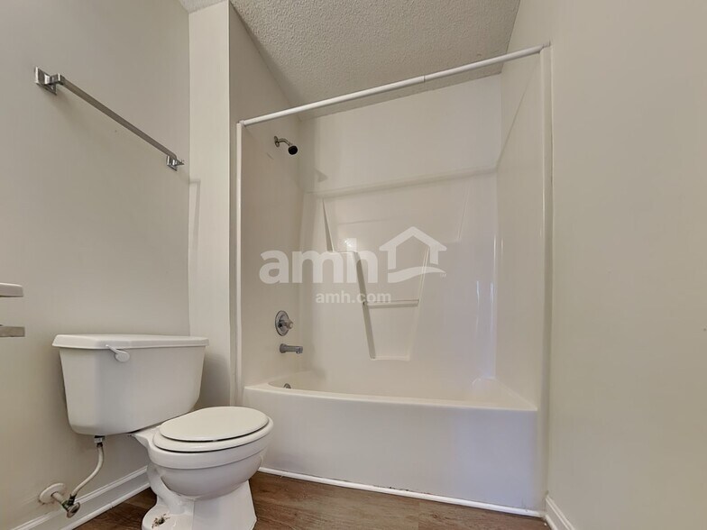 Building Photo - 5312 Tanglewood Pine Ln